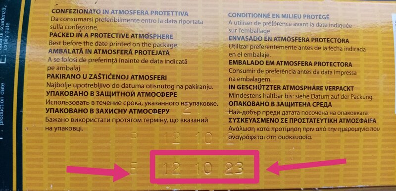 Hrana completa pt. dihori, gratuit (expirata, vedeti poze)